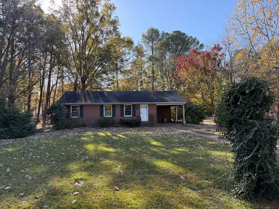 162 Hatton Avenue, Kilmarnock, VA 22482 - Image #2