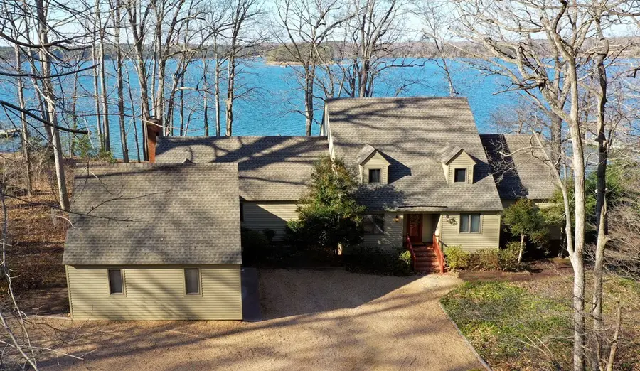 877 Twiggs Ferry Road, Hartfield, VA 23071 - #2