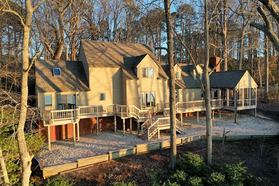 877 Twiggs Ferry Road, Hartfield, VA 23071 - #3