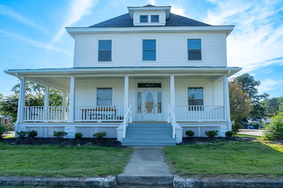 89 Main Street N, Kilmarnock, VA 22482 - #2