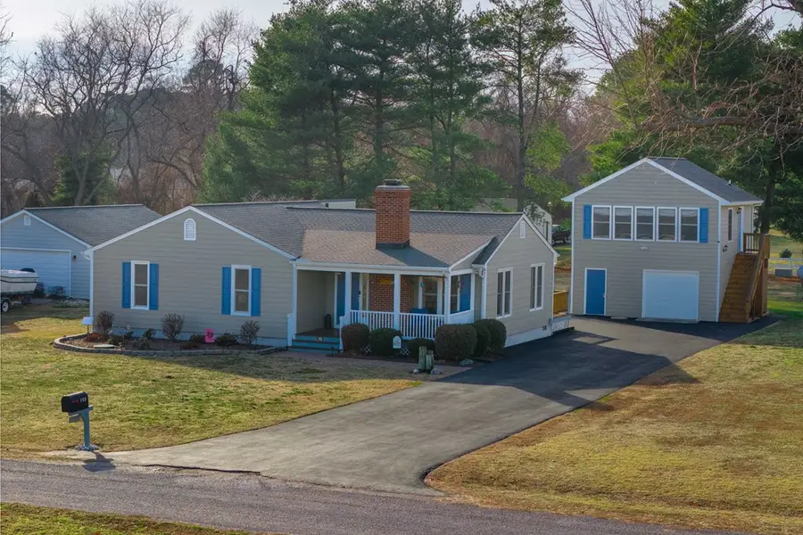 153 Sharon Hill Dr, Pine Top, VA 23043 - #2