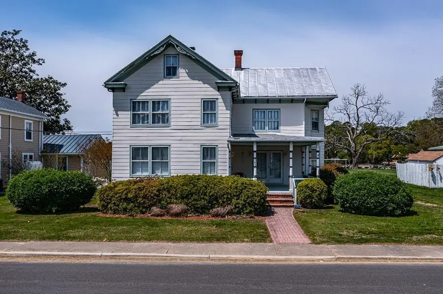 742 Main Street, Reedville, VA 22539 - #2