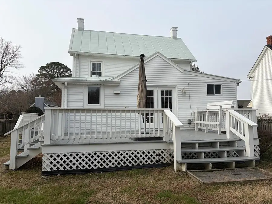 121 Taylor Avenue, Urbanna, VA 23175 - #2