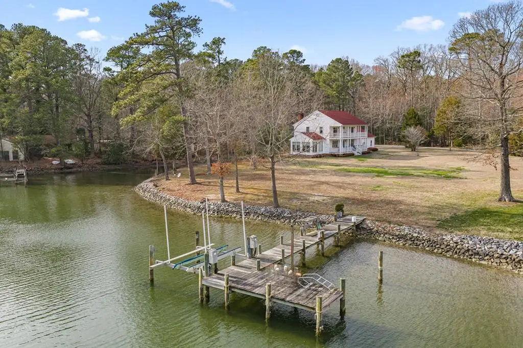 400 Aquilla Point Dr, White Stone, VA 22578 - #1