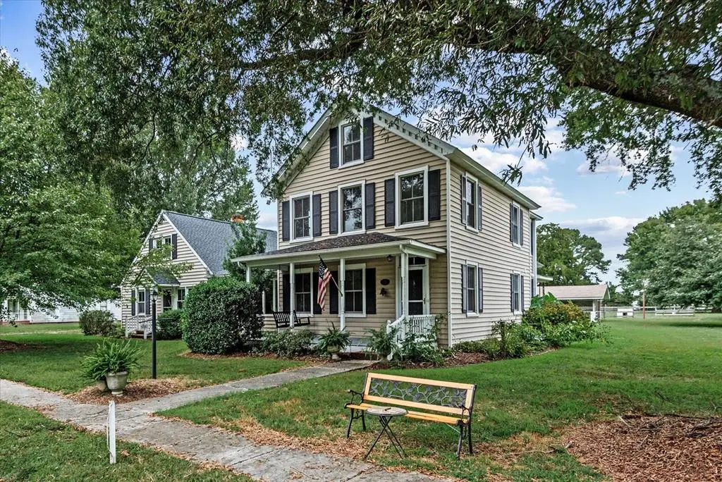 92 Front Street, Warsaw, VA 22572 - #1