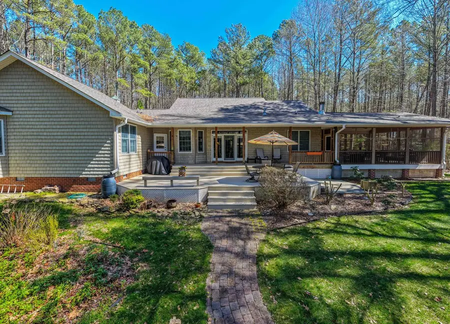 590 Wilton Creek Road, Hartfield, VA 23071 - #2