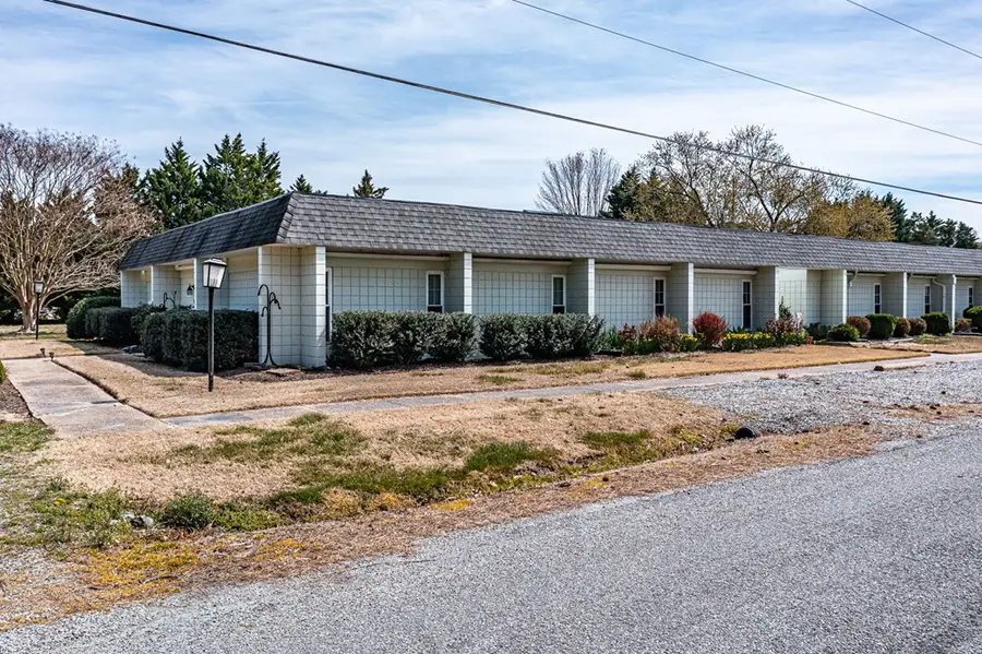 195 South Drive, Kilmarnock, VA 22482 - #2