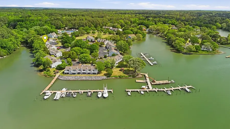 7867 Sunset Drive, Gloucester Point, VA 23072 - #2