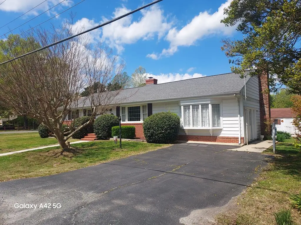 15 Lloyd Lane, Kilmarnock, VA 22482 - #1
