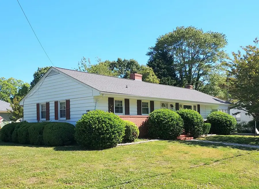 15 Lloyd Lane, Kilmarnock, VA 22482 - #2