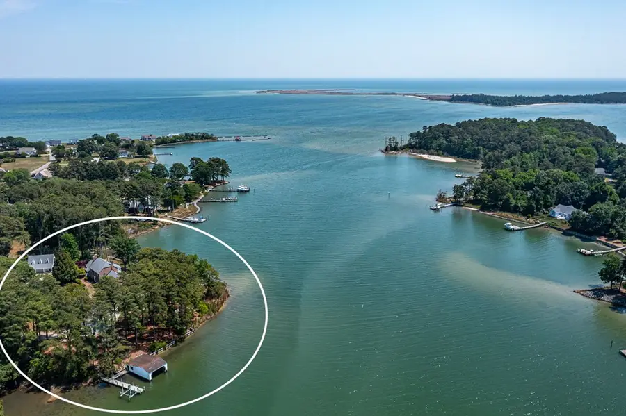 430 Harveys Neck Road, Wicomico Church, VA 22579 - #3
