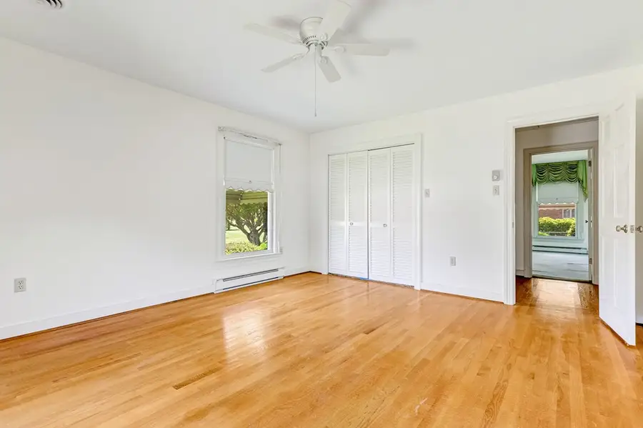 148 Lee Avenue, Warsaw, VA 22572 - #2