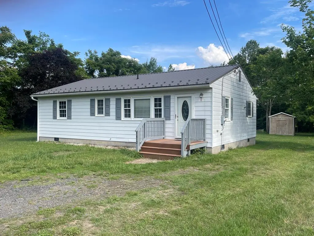 1812 Snyder Rd, Warsaw, VA 22572 - #1