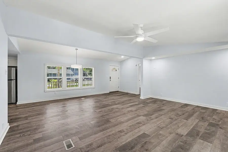 331 Stratford St., Colonial Beach, VA 22443 - #3