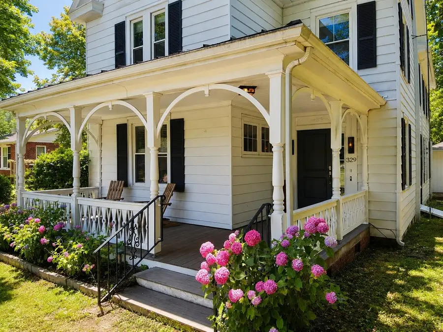 329 E Church Street, Kilmarnock, VA 22482 - #2