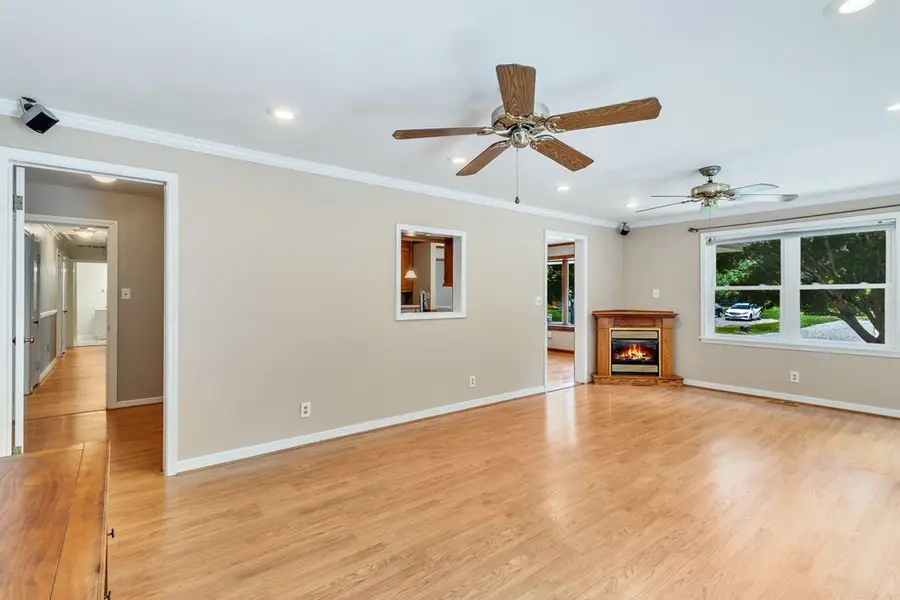 34 Oakland Street, Kilmarnock, VA 22482 - #2