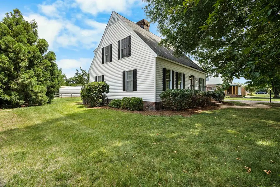 220 College Avenue, Warsaw, VA 22572 - #3