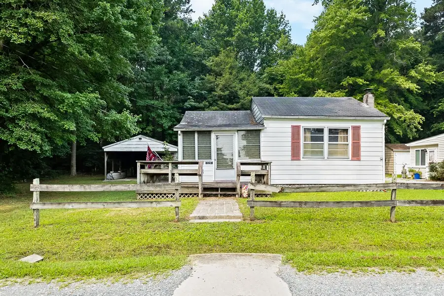 226 Pine Road, Dunnsville, VA 22454 - #2
