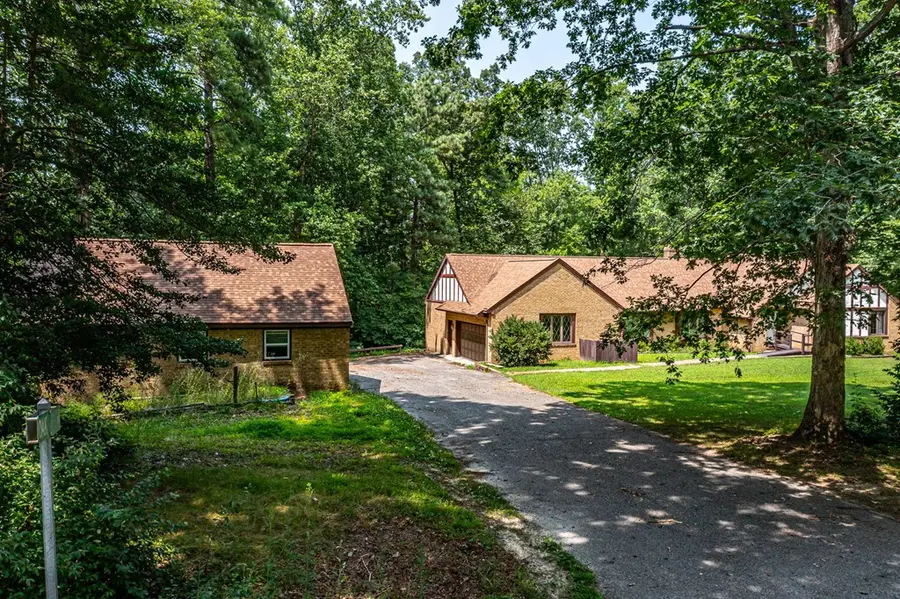 901 Oak Lane, Kilmarnock, VA 22482 - #2