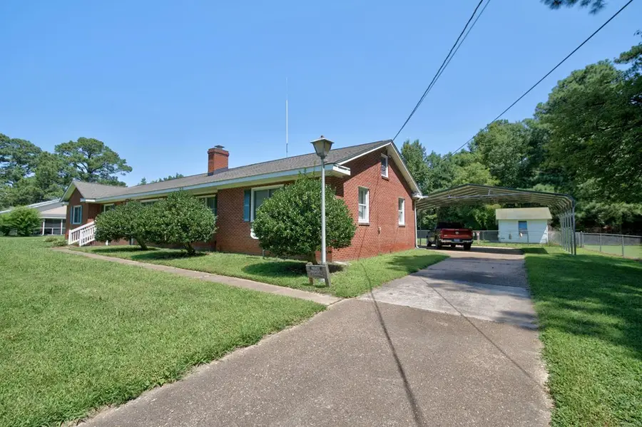 3309 Guinea Cir, Hayes, VA 23072 - #3