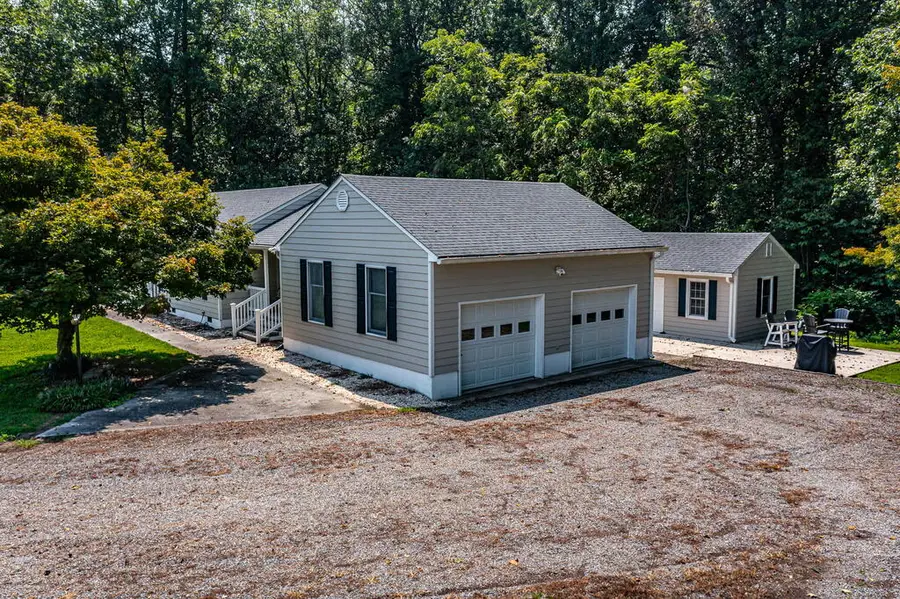 302 Hawthorne Ave, Kilmarnock, VA 22482 - #3