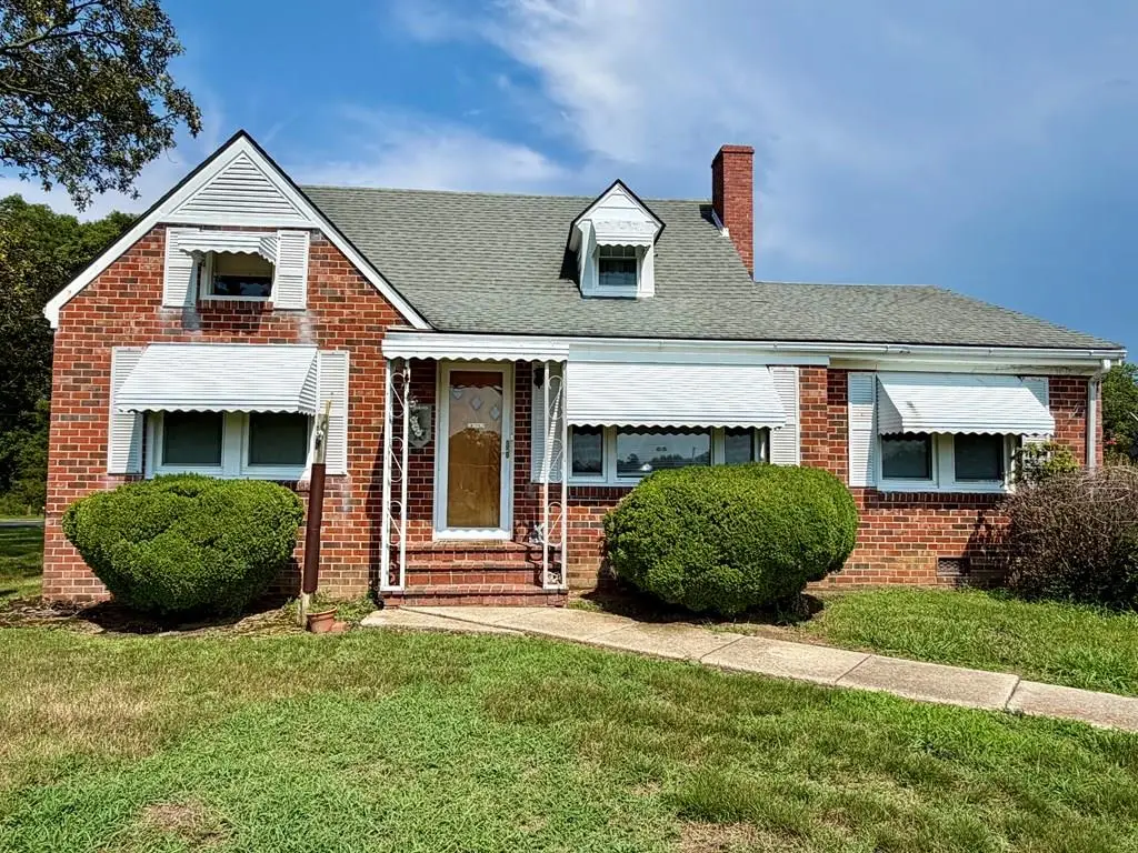 2392 Hampton Hall Road, Callao, VA 22435 - #1
