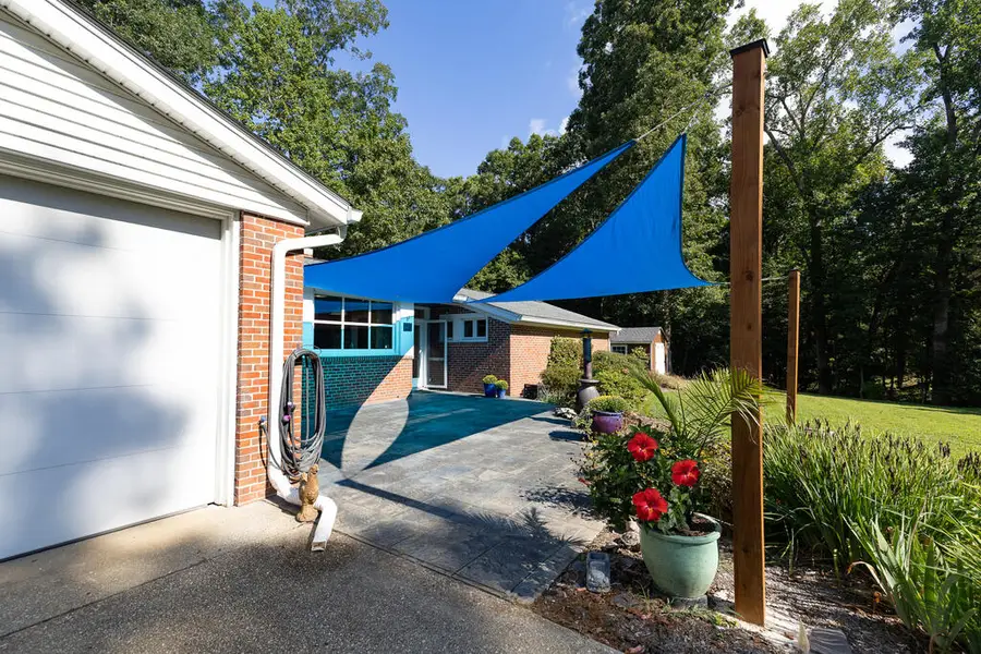 23 Oak Ridge Drive, Kilmarnock, VA 22482 - #2