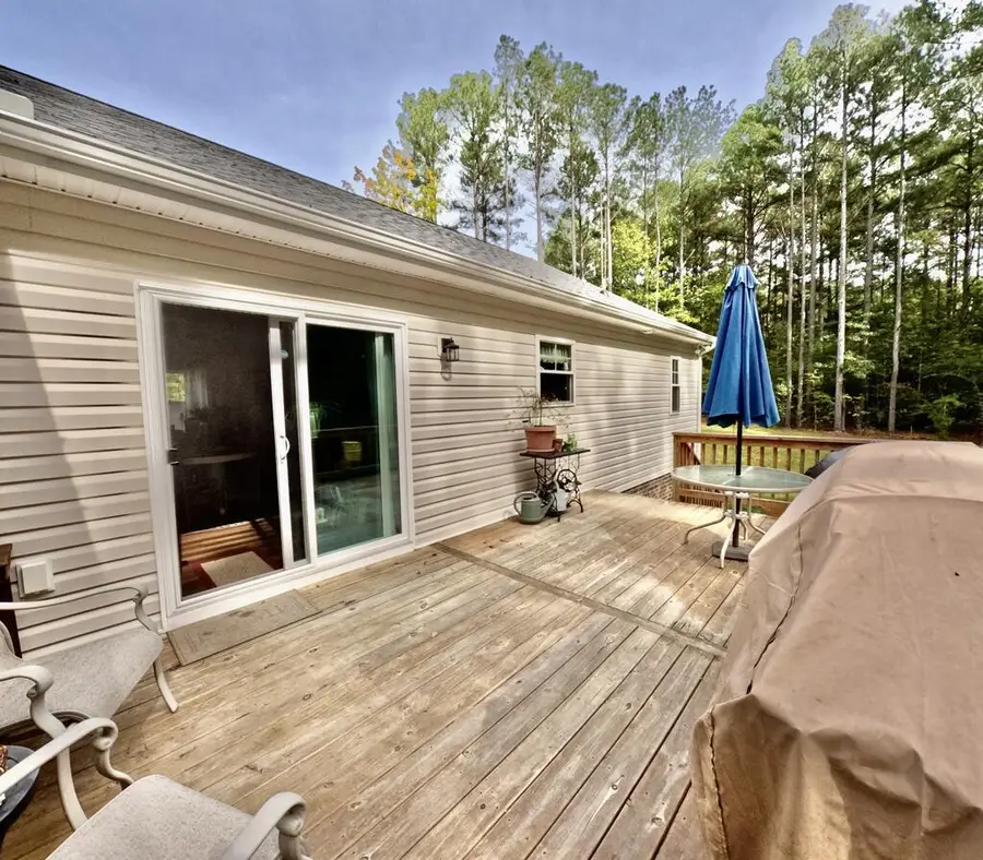 49 W Sunrise Dr, Warsaw, VA 22572 - #2