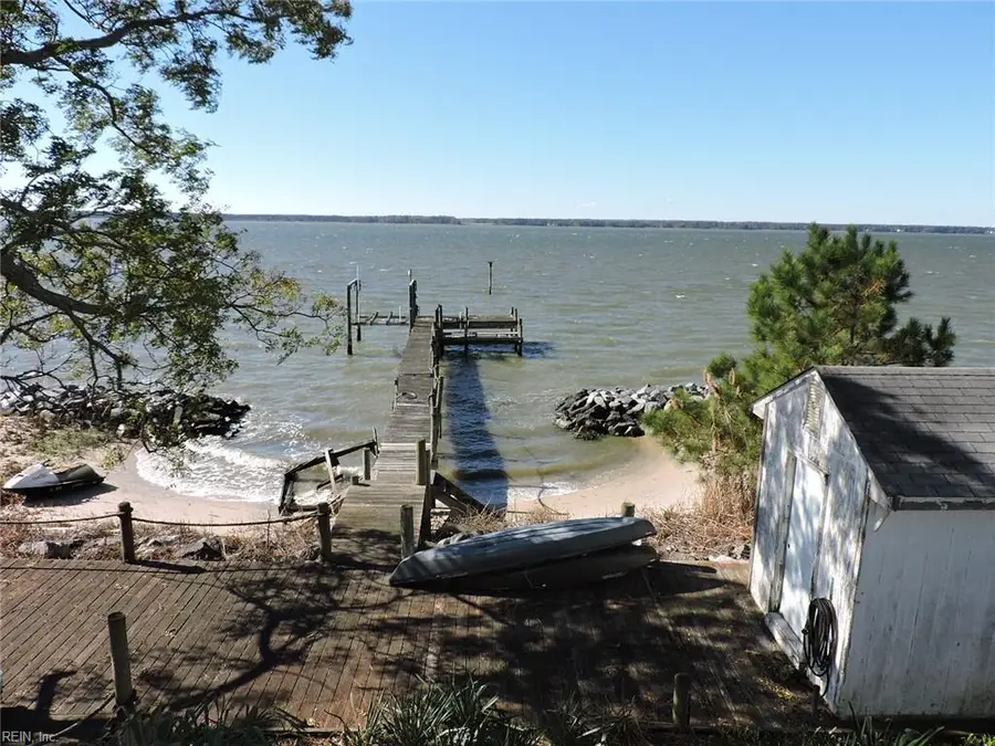 4498 Hermitage Lane, Gloucester, VA 23061 - Image #3