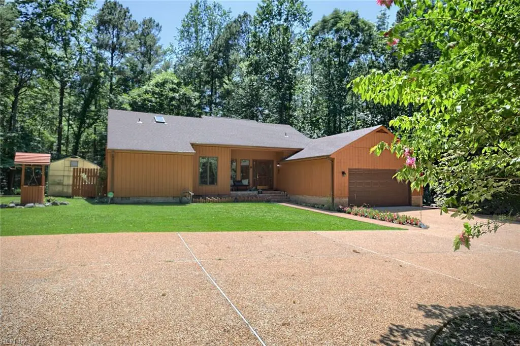 10114 New Hope Court, Gloucester, VA 23061 - Image #1