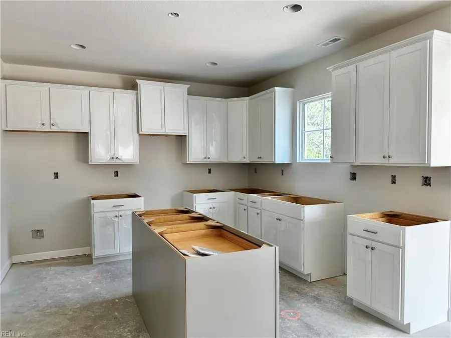 271 Mccormick Drive, Suffolk, VA 23434 - Image #3