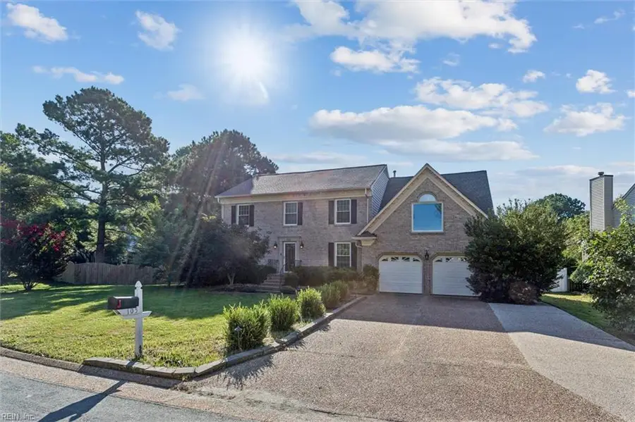 105 Chris Slade Chase, Yorktown, VA 23693 - Image #2