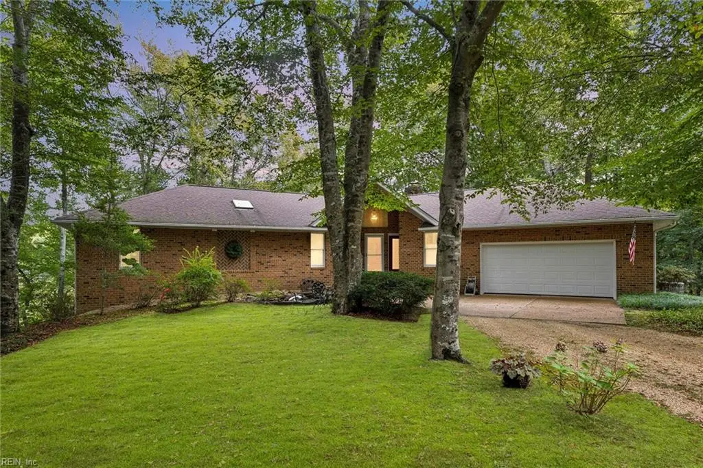 8038 Boxwood Lane, Gloucester, VA 23061 - Image #1