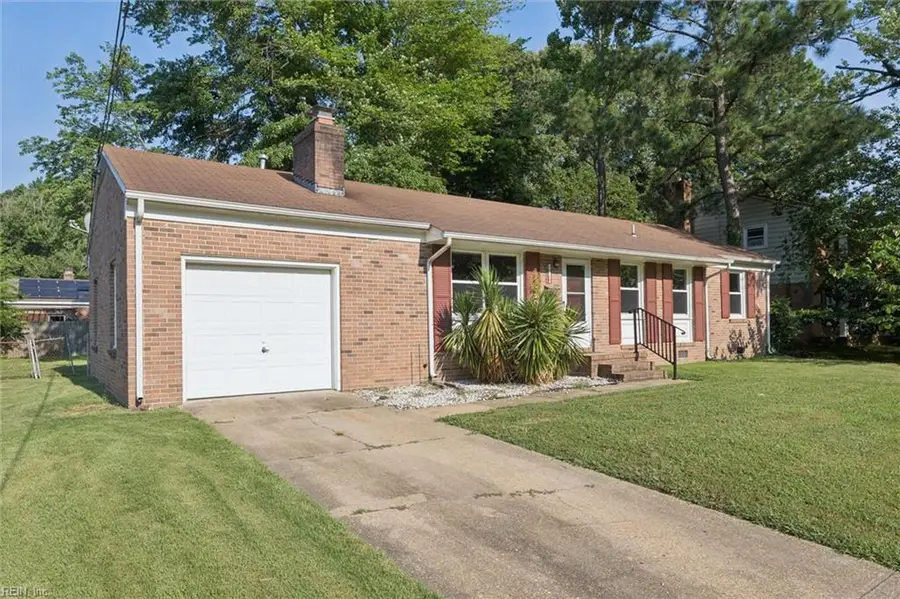 881 Clemson Drive, Newport News, VA 23608 - Image #2