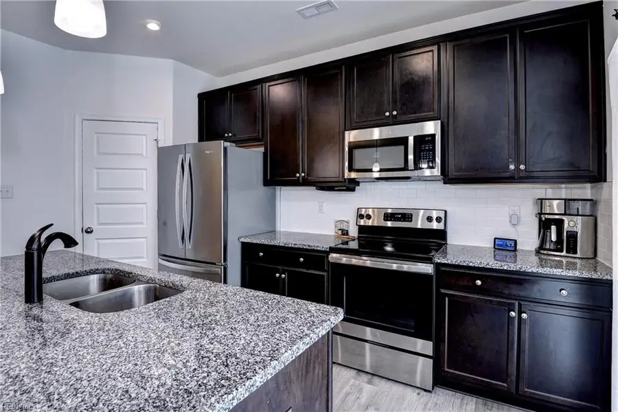 7713 Leeds Castle Lane, New Kent, VA 23124 - Image #3