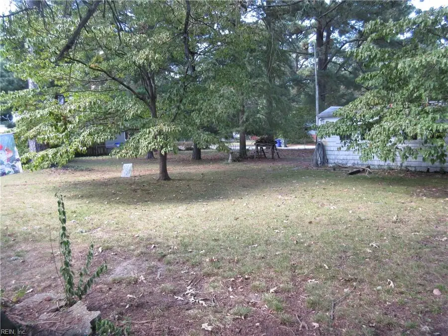 976 Hugo Street, Norfolk, VA 23513 - Image #3