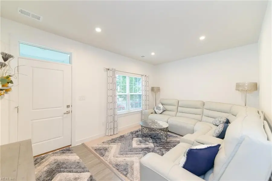 112 Silverlake Run, Yorktown, VA 23690 - Image #3