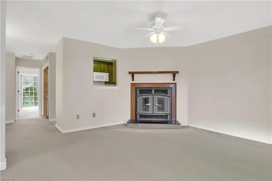 105 Farmstead Place, Yorktown, VA 23692 - Image #3