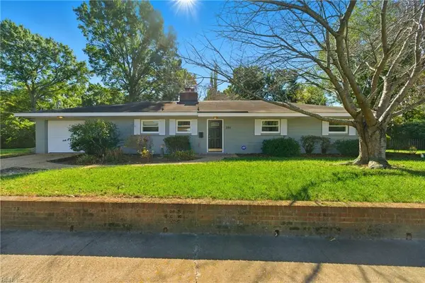 344 Woodside Drive, Hampton, VA 23669