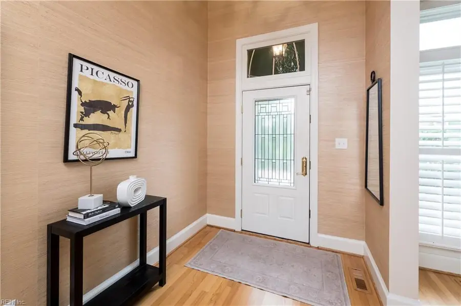 270 Tazewell Street, Norfolk, VA 23510 - Image #3