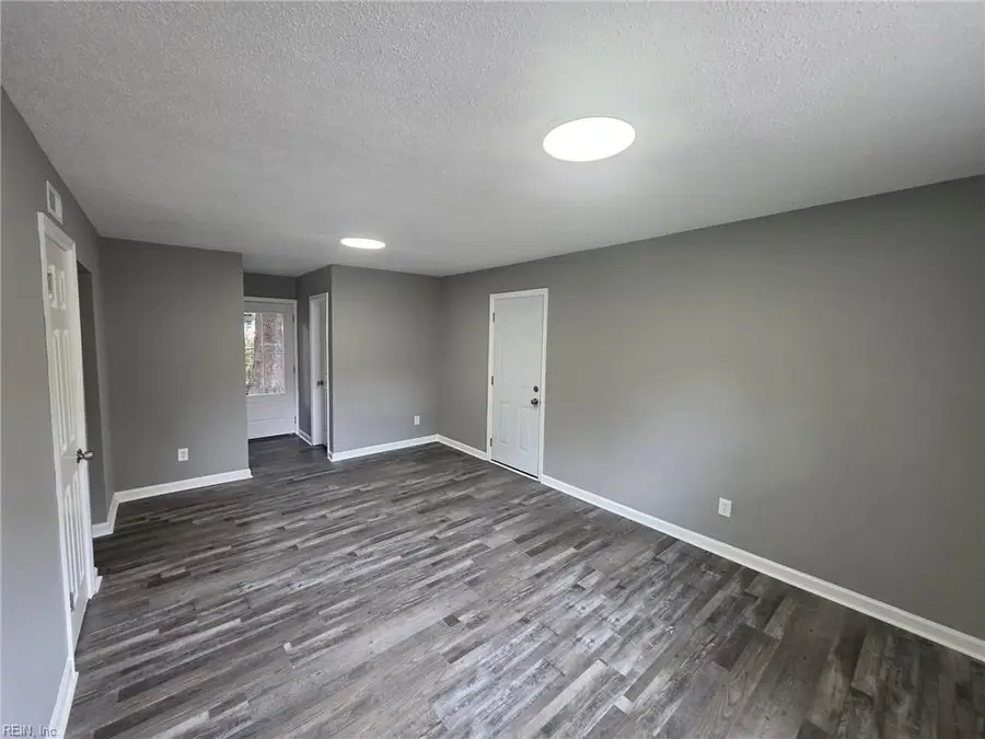 720 Fox Run Road, Virginia Beach, VA 23452 - Image #3