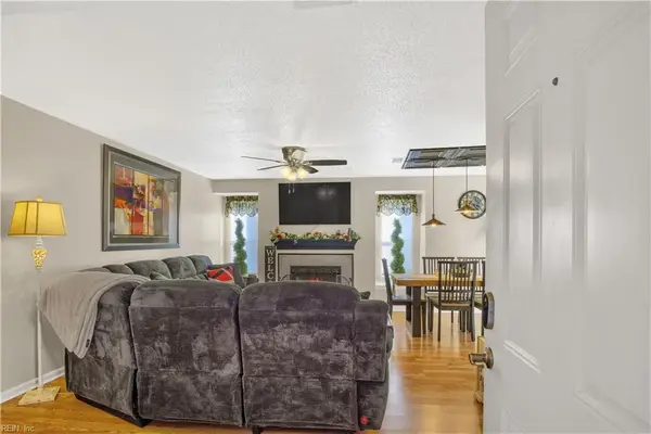 516 Thorncliff Drive #103, Newport News, VA 23608