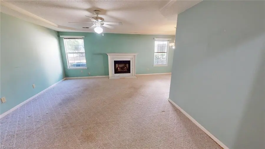 725 Inlet Quay #C, Chesapeake, VA 23320 - Image #2