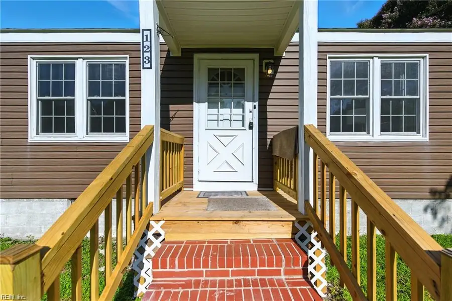 123 Francis Street, Portsmouth, VA 23702 - Image #2
