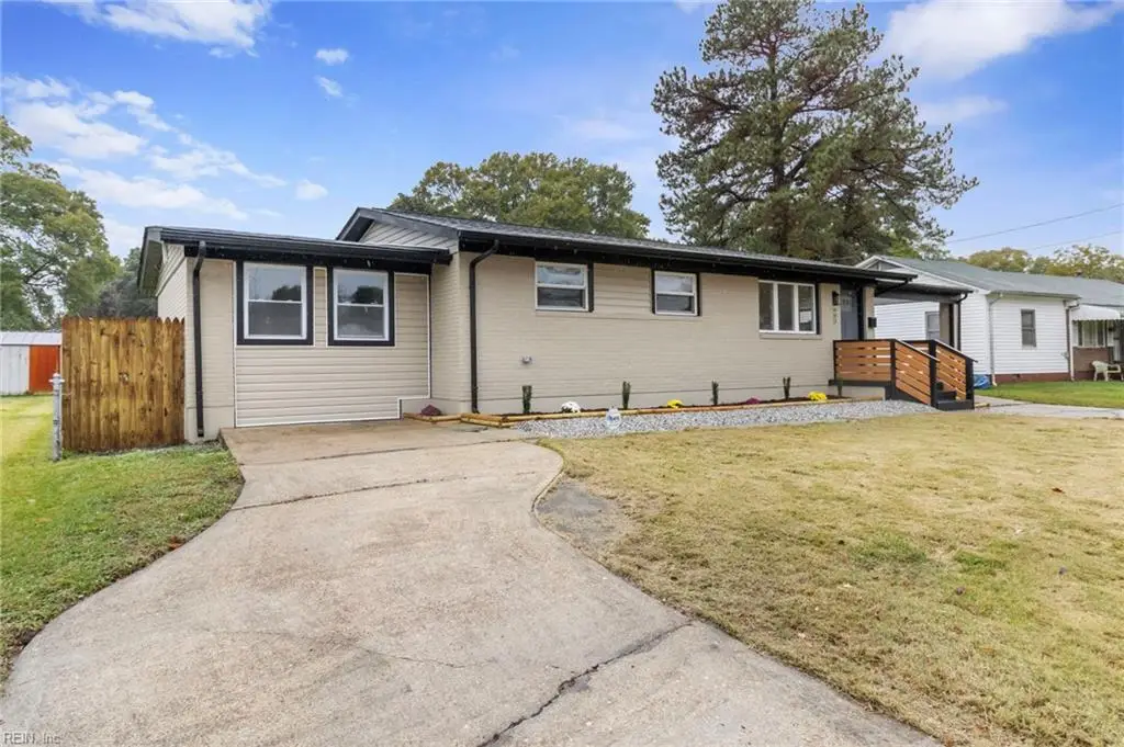 903 Ellington Square, Portsmouth, VA 23701 - Image #1