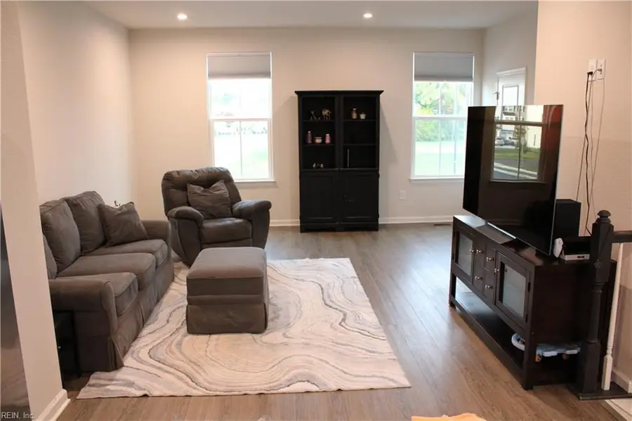 209 Falcon Avenue, Portsmouth, VA 23701 - Image #2