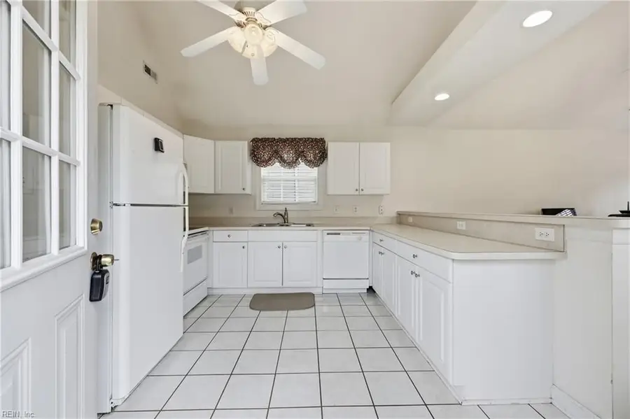 2005 Lockard Avenue, Chesapeake, VA 23320 - Image #2