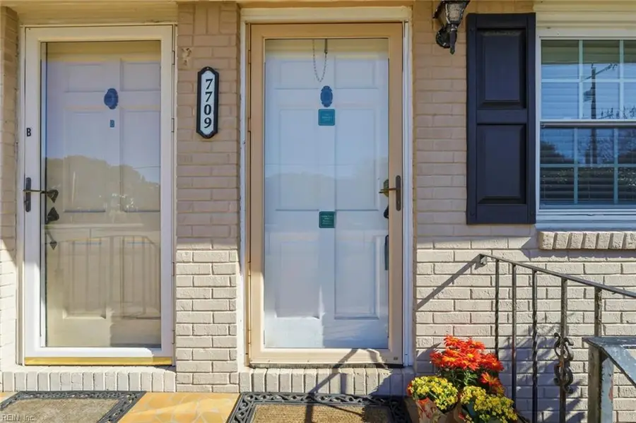 7709 Atlantic Avenue #A, Virginia Beach, VA 23451 - Image #2