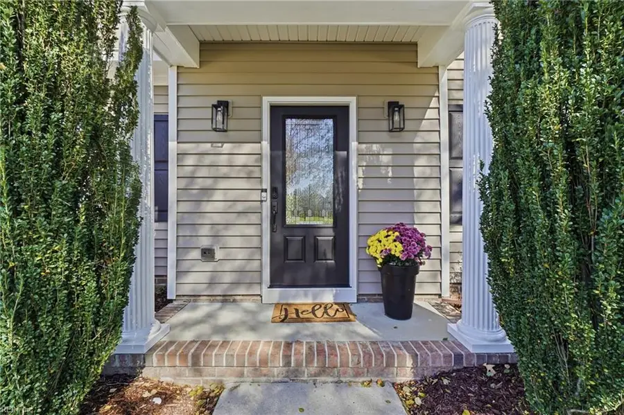 1036 Hawthorne Farm Terrace, Virginia Beach, VA 23454 - Image #2