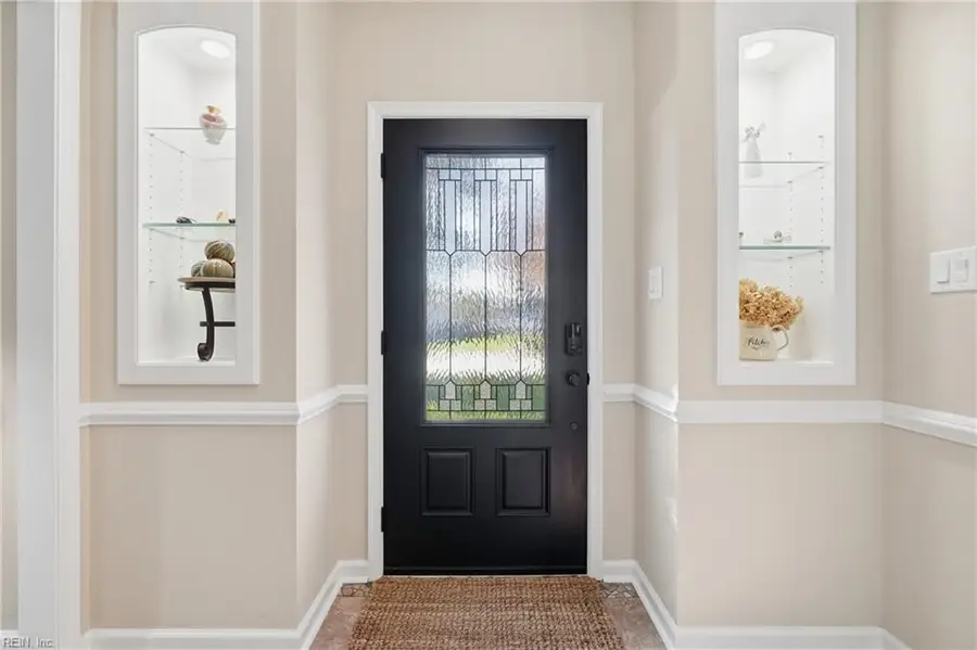 1036 Hawthorne Farm Terrace, Virginia Beach, VA 23454 - Image #3